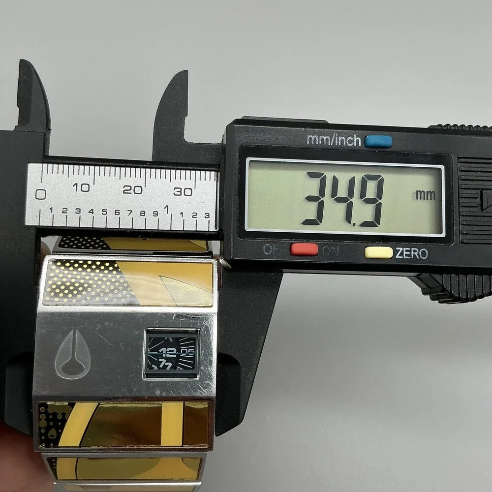 Nixon The Rotolog Mens Watch 35mm Black Dial Yellow Bracelet Not Running